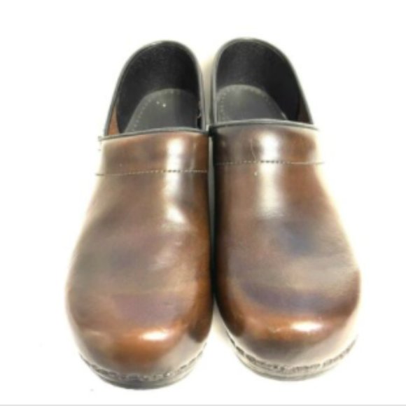 Sanita Professional Smooth Clogs Unisex  US M7 US W9  EU41 Brown Leather Shoes - Picture 3 of 9